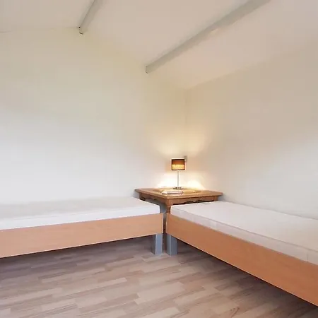 Two-bedroom Holiday Strandvej 04 度假居 Tårup