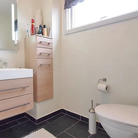 Two-bedroom Holiday Strandvej 04 度假居